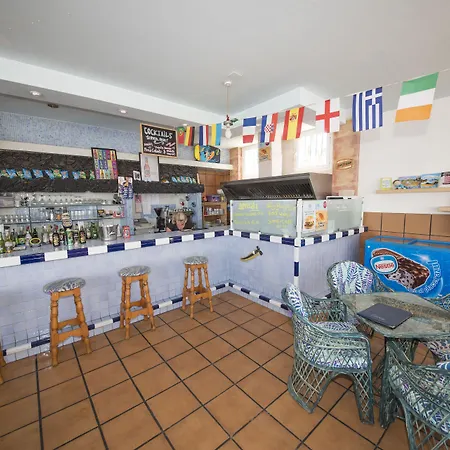 أبارتامنتوس جابل بيرمودس *